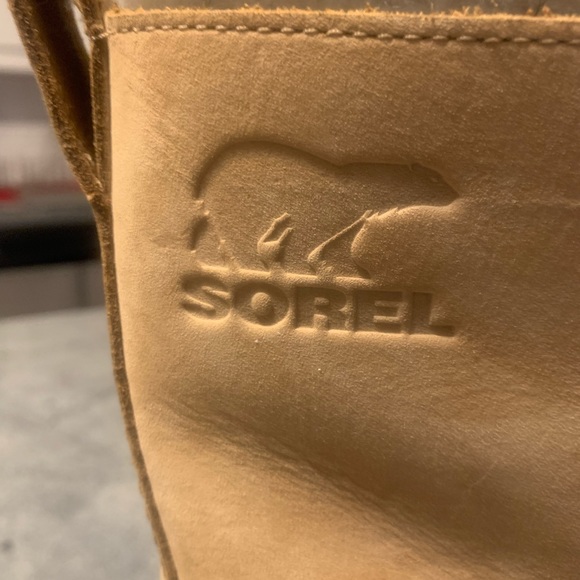 Sorel Men's Caribou Waterproof Leather colour buff size us9.5 - Picture 2 of 5